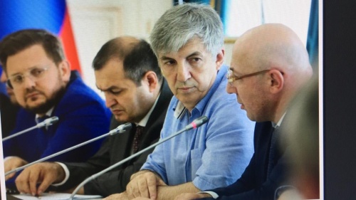 Хизри Абакаров принял участие в совещании при Главе Дагестана по вопросам переселения из аварийного жилья